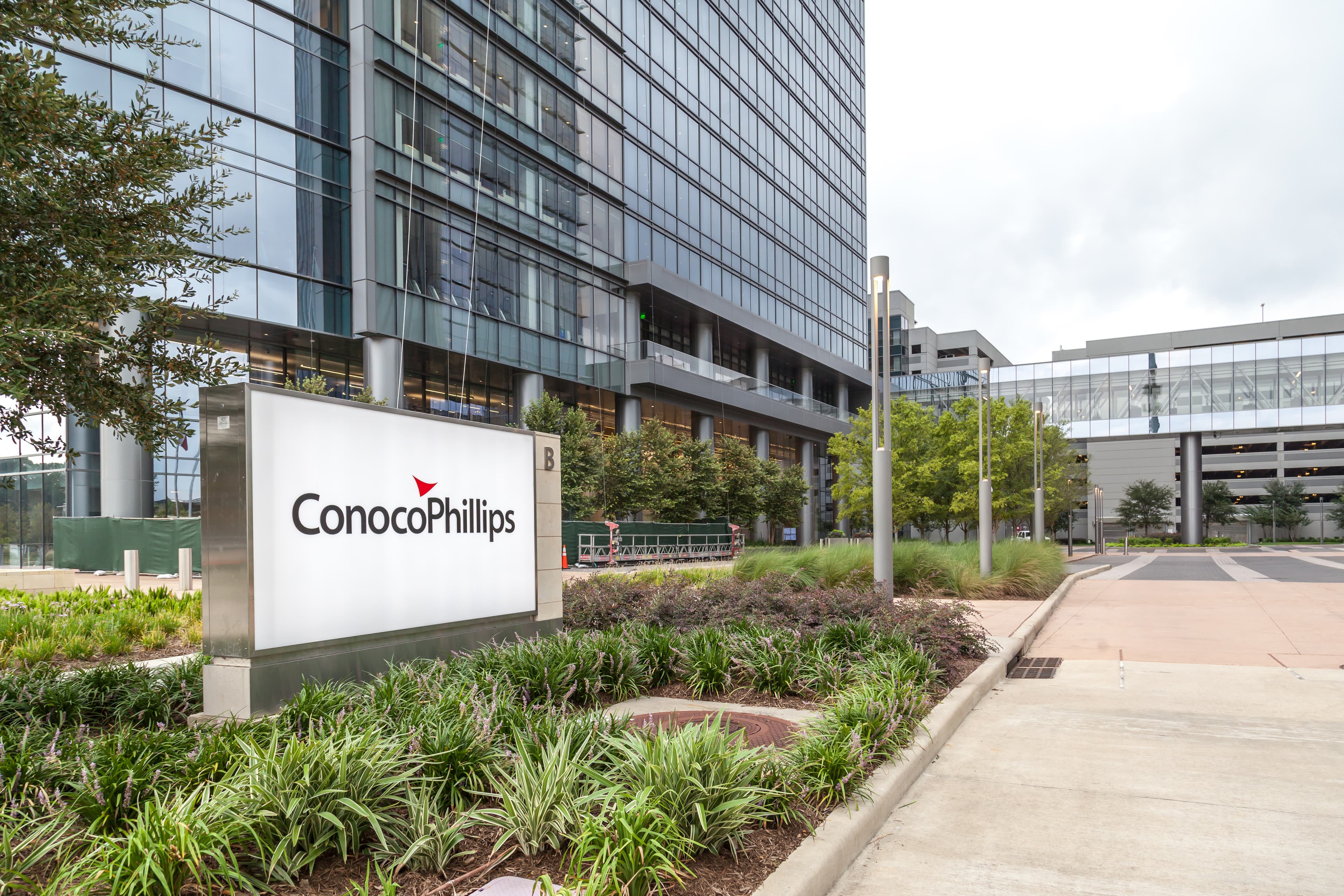 ConocoPhillips weighs selling Permian assets worth $2B - Bloomberg