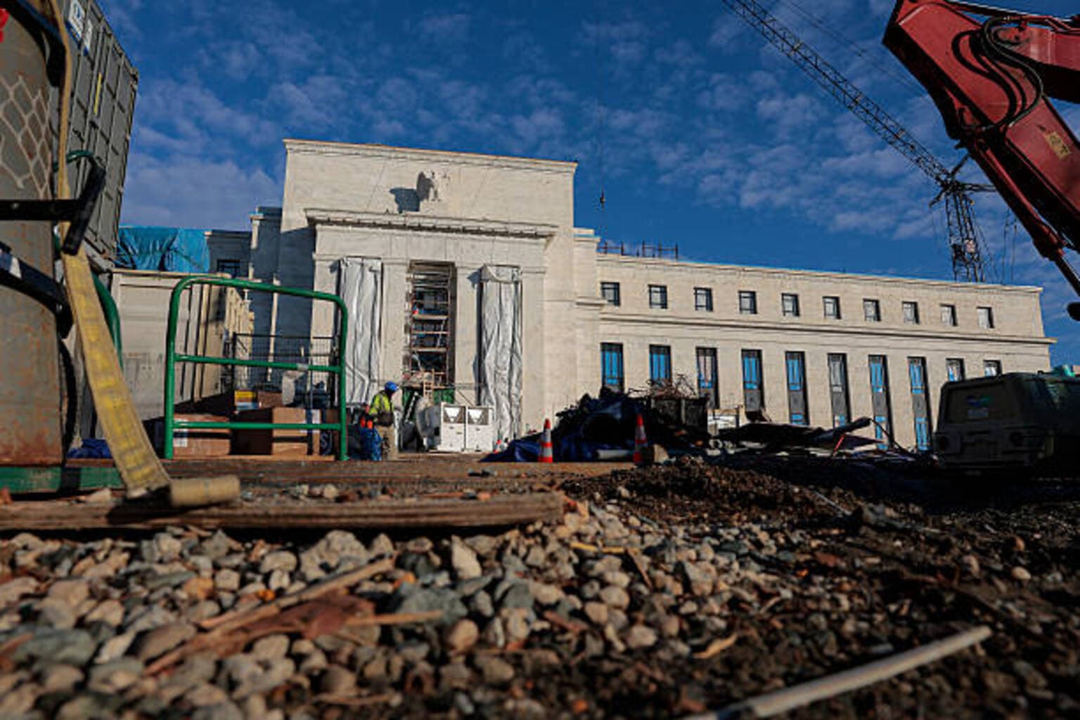 Trump jokes about suing Fed nominee over rates at Alfalfa Club dinner